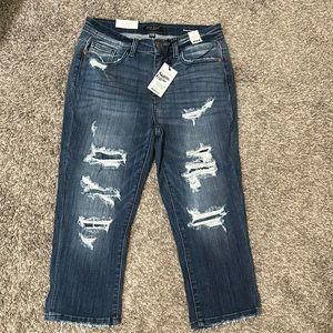 Judy blue skinny distressed capris new with tags